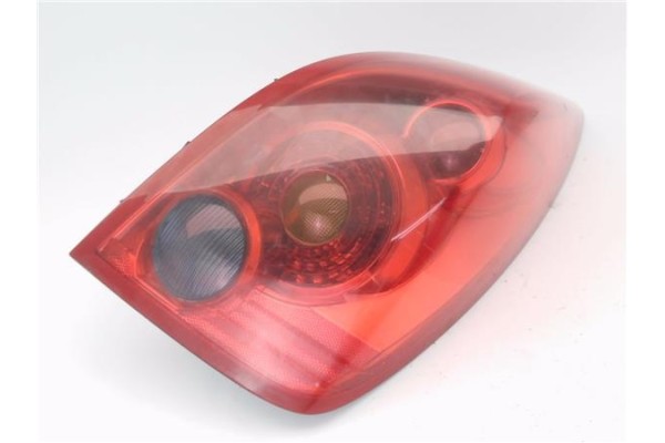 Recambio de piloto trasero derecho para nissan primera berlina (p12) 1.9 dci referencia OEM IAM 26550AU210  