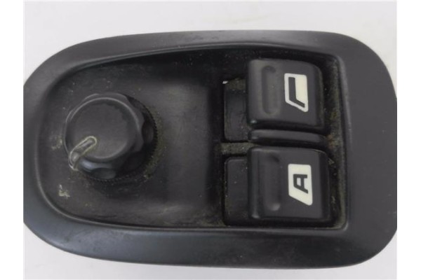 Recambio de mando elevalunas delantero izquierdo para peugeot 206 2.0 hdi 90 referencia OEM IAM 6552WP  
