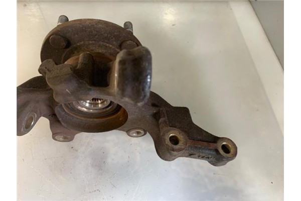 Recambio de mangueta delantero izquierda para nissan almera (n16/e) 1.5 dci referencia OEM IAM 400155M000  