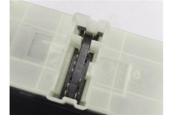 Recambio de mando elevalunas delantero izquierdo para nissan note (e11e) 1.5 dci referencia OEM IAM 254019U10B  