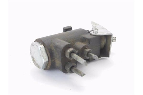 Recambio de compensador de freno para citroen c 15 1.9 d referencia OEM IAM 486198  