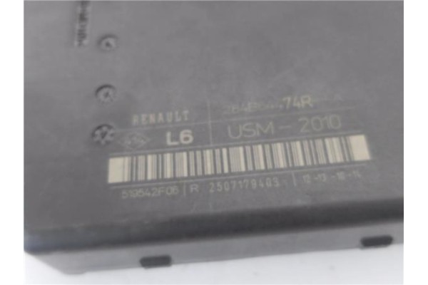 Recambio de caja fusibles/rele para renault master iii combi 2.3 l2h2 3,5t referencia OEM IAM 284B64474R 519542F06 