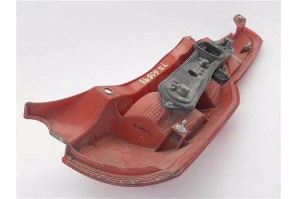 Recambio de piloto trasero izquierdo para fiat ii panda (169) 1.2 referencia OEM IAM 086611917LR   Recambio de piloto trasero izquierdo para fiat ii panda (169) 1.2 referencia OEM IAM 086611917LR