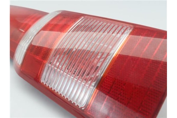 Recambio de piloto trasero izquierdo para fiat ii panda (169) 1.2 referencia OEM IAM 086611917LR   Recambio de piloto trasero izquierdo para fiat ii panda (169) 1.2 referencia OEM IAM 086611917LR