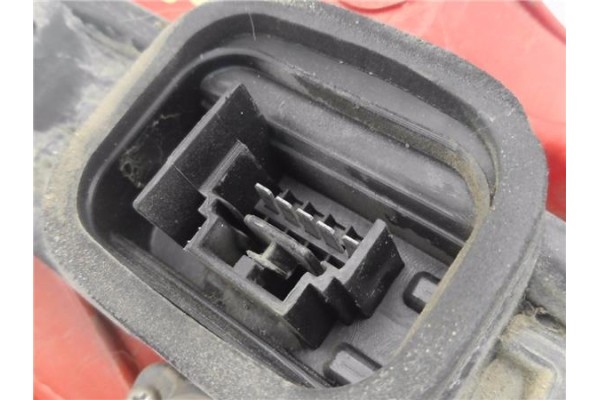 Recambio de piloto trasero derecho para fiat ii panda (169) 1.2 referencia OEM IAM 086811917RR 28028008 