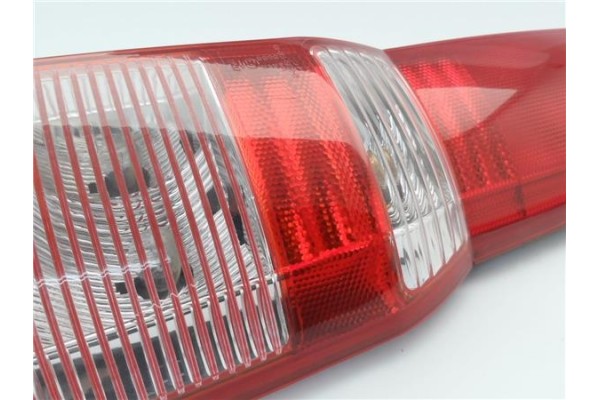 Recambio de piloto trasero derecho para fiat ii panda (169) 1.2 referencia OEM IAM 086811917RR 28028008 