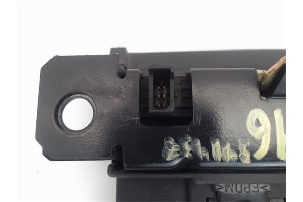 Recambio de cierre electromagnetico porton para volkswagen touareg (7la) 5.0 tdi v10 referencia OEM IAM 7L6827505  