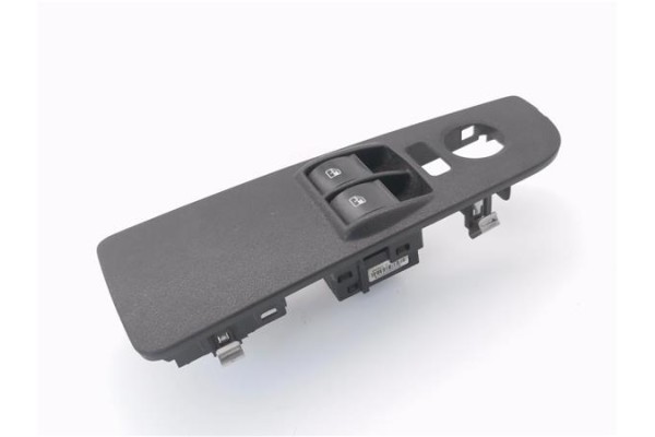 Recambio de mando elevalunas delantero izquierdo para fiat punto / grande punto (199) 1.3 d multijet referencia OEM IAM 73547465