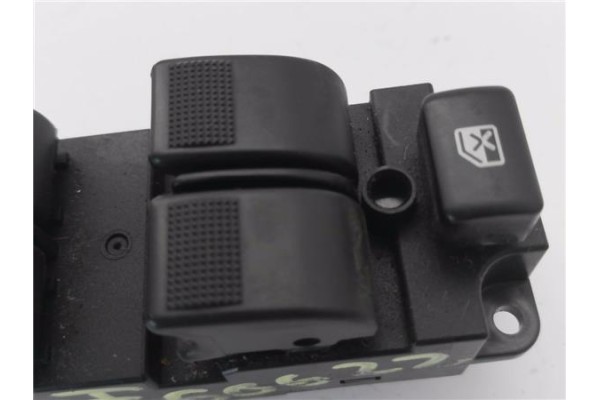 Recambio de mando elevalunas delantero izquierdo para mazda 323 f/s berlina (bj) 1.5 f exclusive referencia OEM IAM BJ3D66350 C8