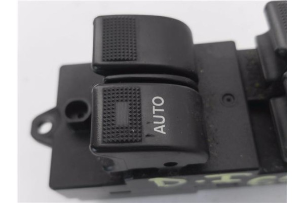 Recambio de mando elevalunas delantero izquierdo para mazda 323 f/s berlina (bj) 1.5 f exclusive referencia OEM IAM BJ3D66350 C8