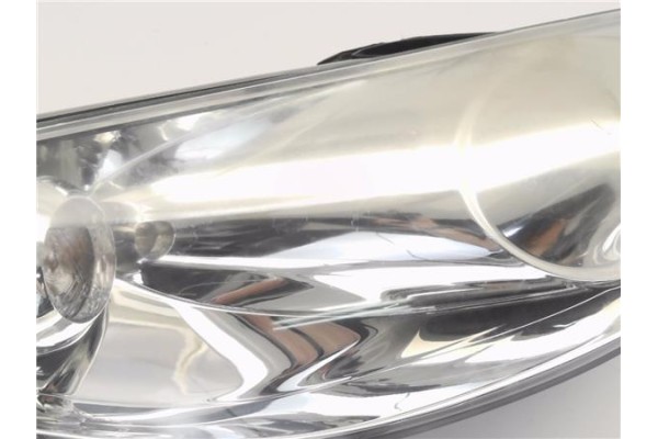 Recambio de faro delantero dcho para peugeot 407 2.2 st confort referencia OEM IAM 085501134R  