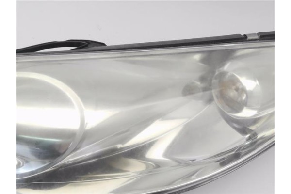 Recambio de faro delantero izquierdo para peugeot 407 2.2 st confort referencia OEM IAM 085501134L  