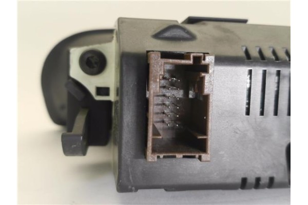 Recambio de pantalla para peugeot 308 1.6 hdi referencia OEM IAM 9664644280 9660525577 