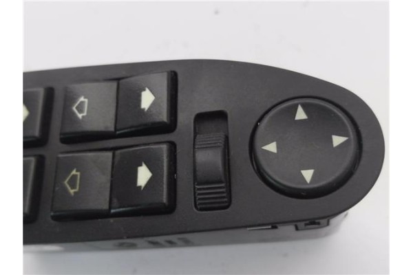 Recambio de mando elevalunas delantero izquierdo para bmw serie 5 berlina (e39) 3.0 530i referencia OEM IAM 6904306  