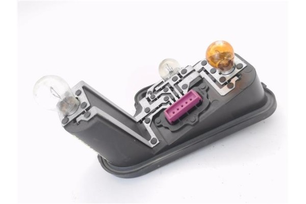 Recambio de portalampara piloto trasero dcho para renault megane iii coupe 1.5 bose edition referencia OEM IAM 89076124  