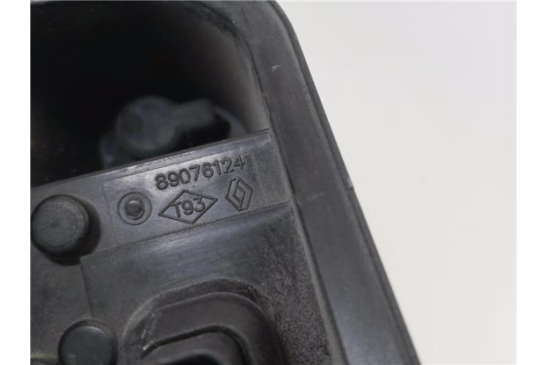 Recambio de portalampara piloto trasero dcho para renault megane iii coupe 1.5 bose edition referencia OEM IAM 89076124  