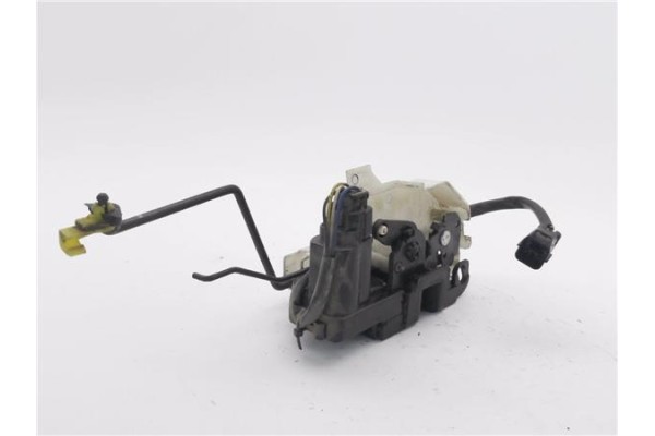 Recambio de cierre electromagnetico delantero izquierdo para hyundai getz (tb) 1.1 básico referencia OEM IAM 81310-1C001  