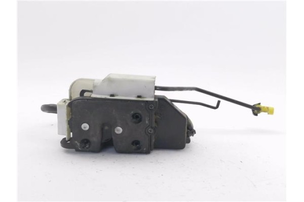 Recambio de cierre electromagnetico delantero izquierdo para hyundai getz (tb) 1.1 básico referencia OEM IAM 81310-1C001  