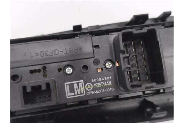 Recambio de mando elevalunas delantero izquierdo para mitsubishi space star (a00) 1.2 motion referencia OEM IAM 8608A301 7221C68