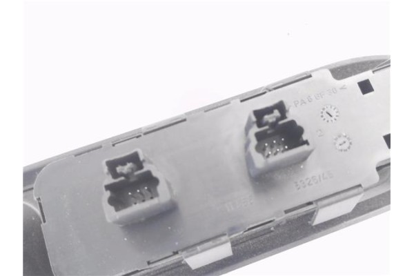 Recambio de mando elevalunas delantero izquierdo para peugeot 407 sw 2.0 hdi 135 referencia OEM IAM 96468704XT 53269735B 