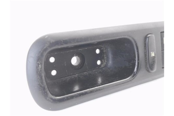 Recambio de mando elevalunas delantero izquierdo para peugeot 407 sw 2.0 hdi 135 referencia OEM IAM 96468704XT 53269735B 