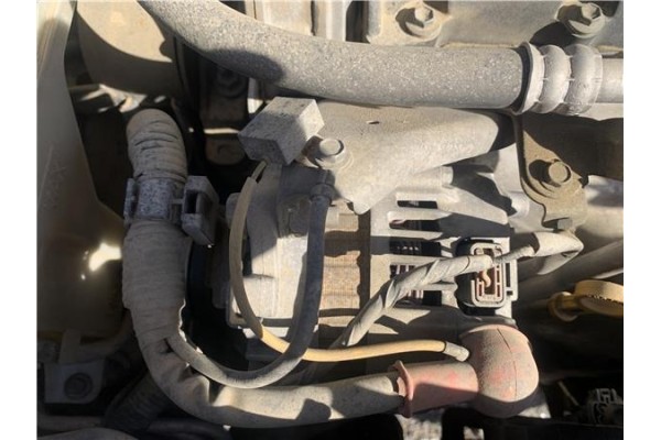 Recambio de alternador para nissan x-trail (t30) 2.0 referencia OEM IAM 1327301 ABBCXC7 