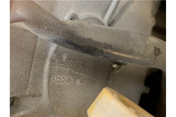 Recambio de alternador para nissan x-trail (t30) 2.0 referencia OEM IAM 1327301 ABBCXC7 
