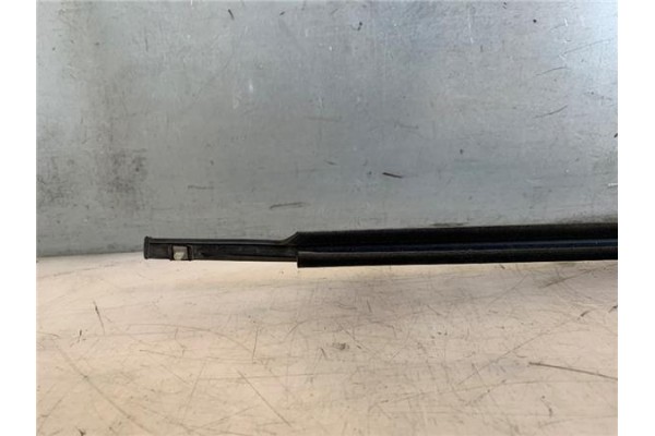 Recambio de luna fija puerta trasero derecha para renault laguna ii (bg0) 1.9 dci (bg1a, bg1w) referencia OEM IAM   