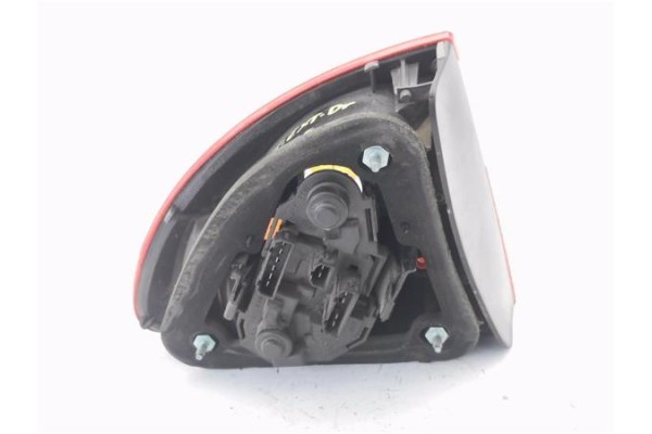 Recambio de piloto trasero derecho para seat leon (1m1) 1.6 16 v referencia OEM IAM 1M6945096A 45209DY2 