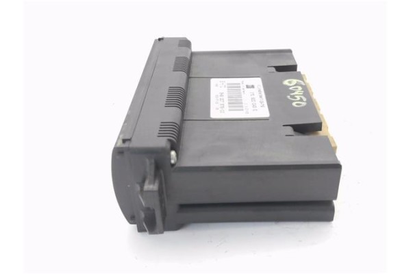 Recambio de mandos climatizador para seat leon (1m1) 1.6 16 v referencia OEM IAM 1M0820043E  