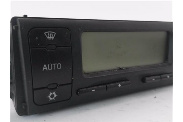 Recambio de mandos climatizador para seat leon (1m1) 1.6 16 v referencia OEM IAM 1M0820043E  
