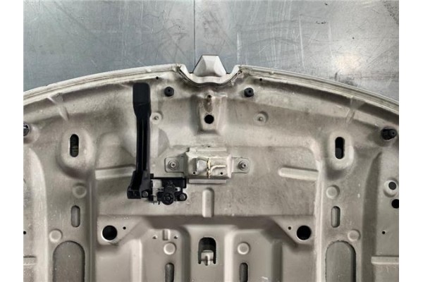 Recambio de capo para renault megane iii berlina 5p 1.5 expression referencia OEM IAM 651009018R 651002749R 651000035R , RENAULT