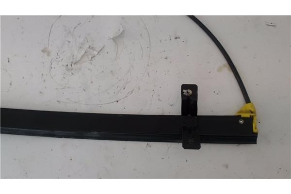 Recambio de mecanismo elevalunas delantero izquierdo para ford ka (ccq) 1.3 i referencia OEM IAM 0130821682  
