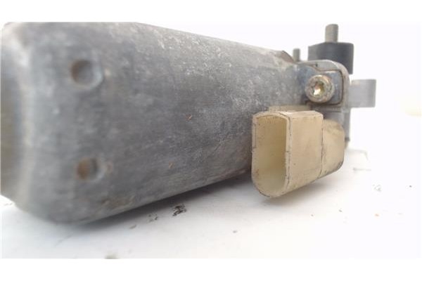Recambio de mecanismo elevalunas delantero izquierdo para ford fiesta iii (gfj) 1.4 cat referencia OEM IAM 0130821228  