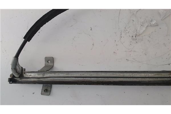 Recambio de mecanismo elevalunas delantero izquierdo para ford fiesta iii (gfj) 1.4 cat referencia OEM IAM 0130821228  