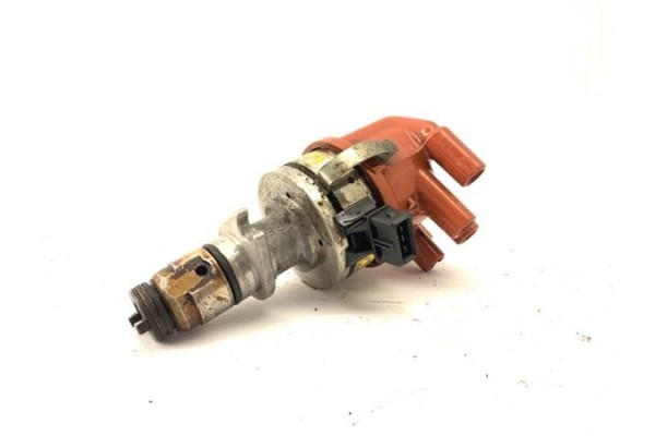 Recambio de delco para saab 900 berlina 2.0 i referencia OEM IAM BOSCH 0237520054 
