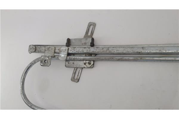 Recambio de mecanismo elevalunas delantero izquierdo para hyundai lantra familiar (rd) 1.6 16v referencia OEM IAM 9357029050  