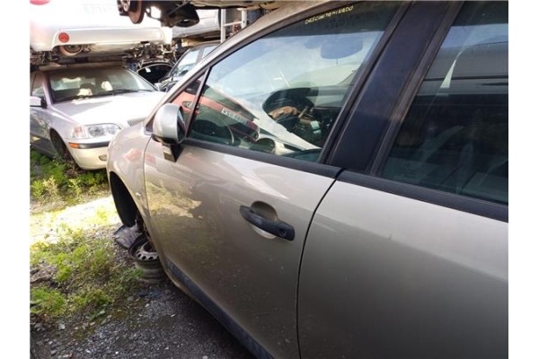 Recambio de puerta delantero izquierda para citroen c4 berlina 1.6 collection referencia OEM IAM   