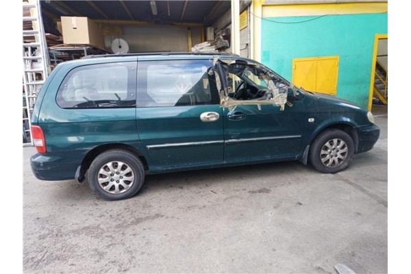 kia carnival del año 2005