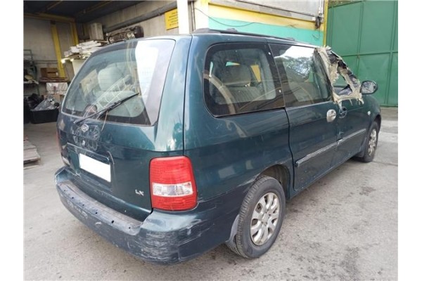 kia carnival del año 2005