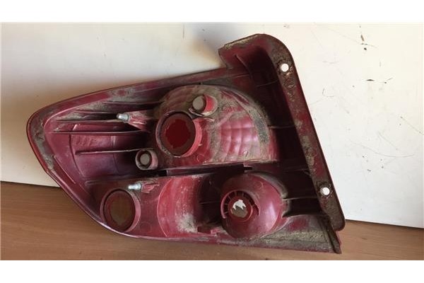 Recambio de piloto trasero derecho para hyundai getz (tb) 1.1 gl referencia OEM IAM 924021CXXX  