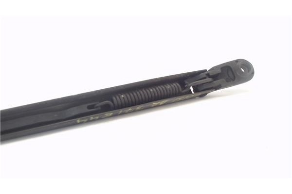 Recambio de brazo limpiaparabrisas delantero derecho para renault clio iii 1.5 dci (br17, cr17) referencia OEM IAM 7701061596   Recambio de brazo limpiaparabrisas delantero derecho para renault clio iii 1.5 dci (br17, cr17) referencia OEM IAM 7701061596