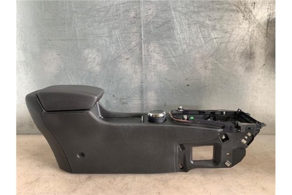 Recambio de embellecedor consola central para opel astra j 1.6 referencia OEM IAM   