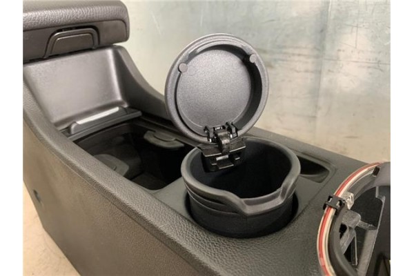 Recambio de embellecedor consola central para opel astra j 1.6 referencia OEM IAM   