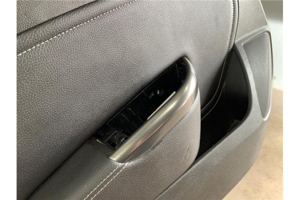 Recambio de guarnecido puerta trasero izquierda para opel astra j 1.6 referencia OEM IAM   