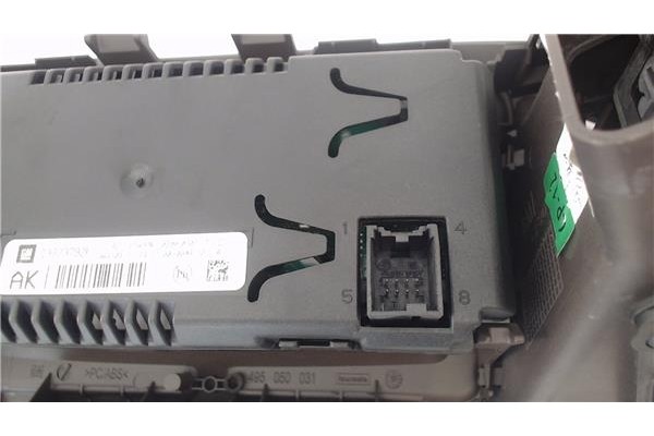 Recambio de display para opel insignia berlina 2.0 cdti referencia OEM IAM 13223792F   Recambio de display para opel insignia berlina 2.0 cdti referencia OEM IAM 13223792F