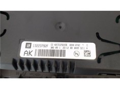 Recambio de display para opel insignia berlina 2.0 cdti referencia OEM IAM 13223792F  