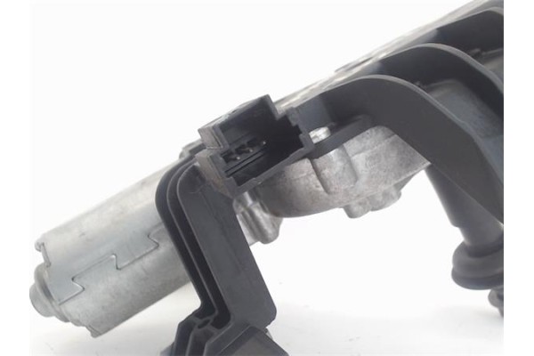 Recambio de motor limpiaparabrisas trasero para peugeot 207 1.6 hdi referencia OEM IAM 6405CH  