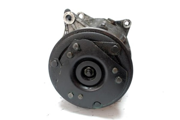 Recambio de compresor aire acond. para renault megane i scenic (ja0) 1.6 16v kaleido referencia OEM IAM 7700273320 699657  Recambio de compresor aire acond. para renault megane i scenic (ja0) 1.6 16v kaleido referencia OEM IAM 7700273320 699657