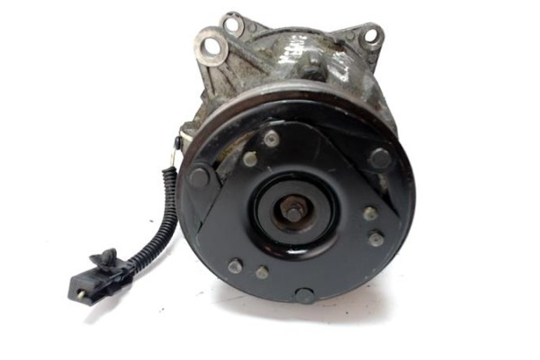 Recambio de compresor aire acond. para renault megane i classic (la0) 1.6e alize referencia OEM IAM 7700273320 699657  Recambio de compresor aire acond. para renault megane i classic (la0) 1.6e alize referencia OEM IAM 7700273320 699657